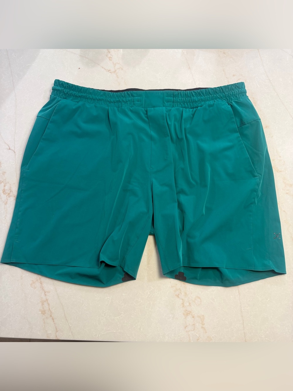 Lululemon Mens Channel Cross 7” Shorts Teal Green Size XXL READ